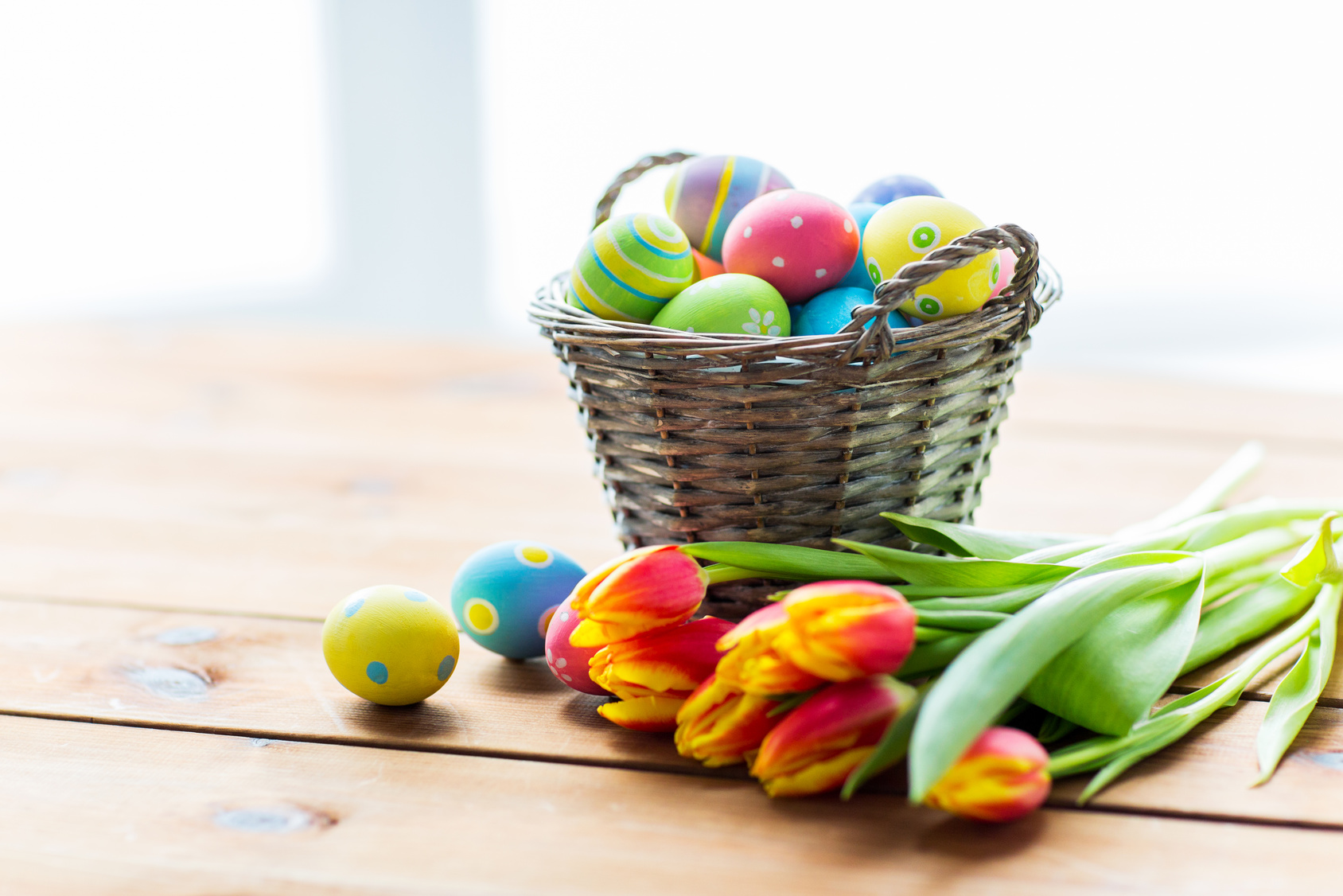 Easter Eggs with Tulips - Easter ideas