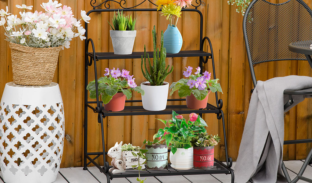 Garden Planting Rack from Aosom.com with flowers